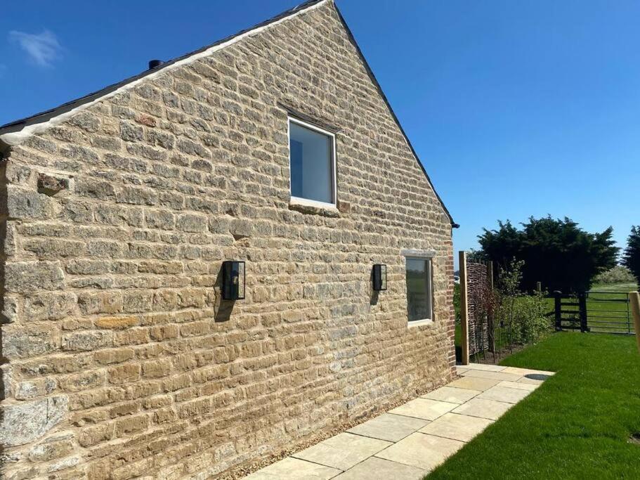 Linseed Barn- Stamford Holiday Cottages Екстериор снимка