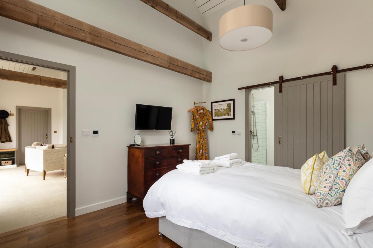 Linseed Barn- Stamford Holiday Cottages Екстериор снимка